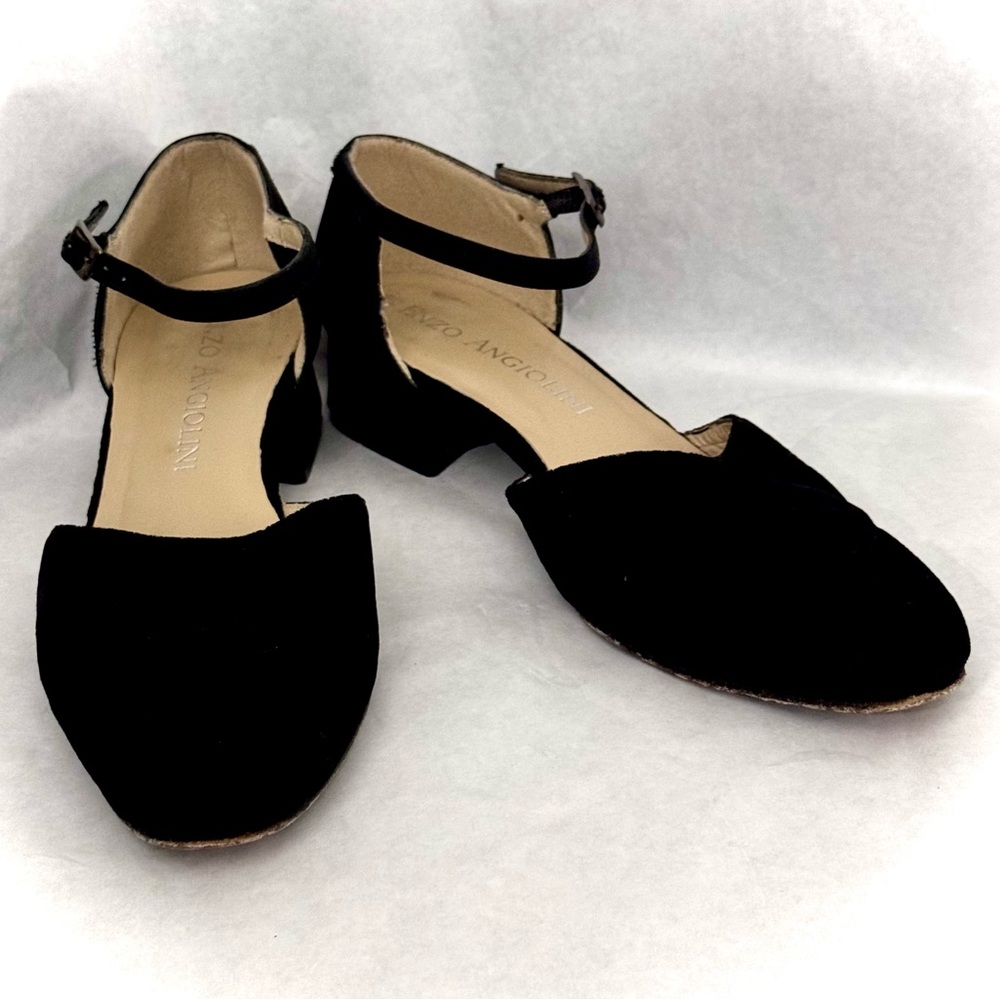 Enzo Angiolini Black Velvet Sandals - Picture 3 of 16
